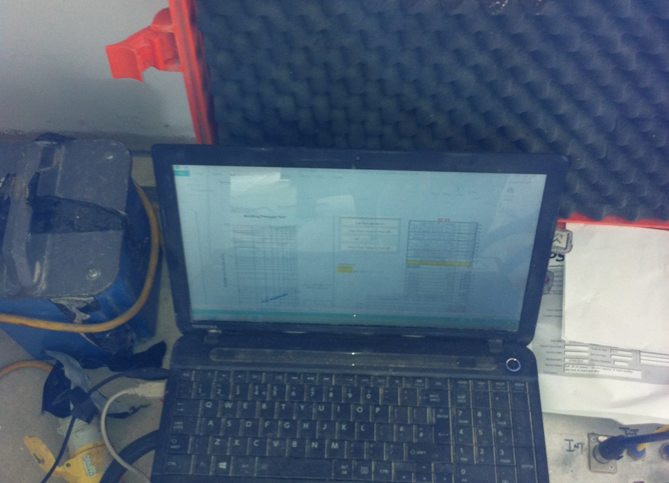 photo of Air Testing Case and laptop TC02